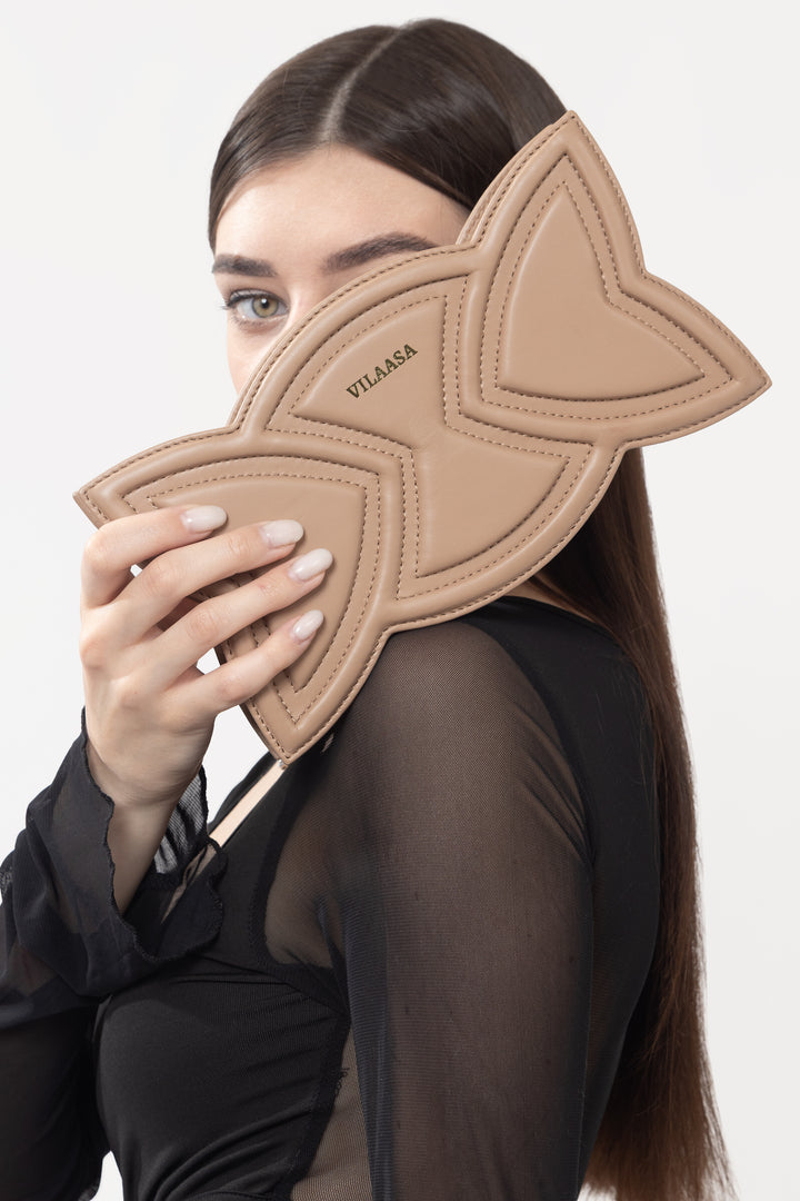 Tulip Clutch - Beige