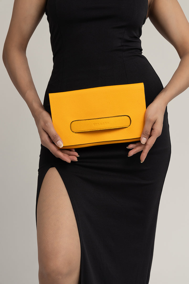 Vilaasa Clutch
